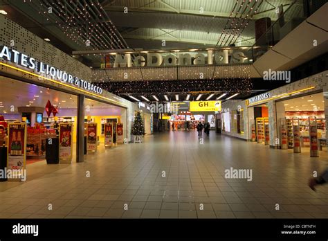 amsterdam schiphol airport duty free.